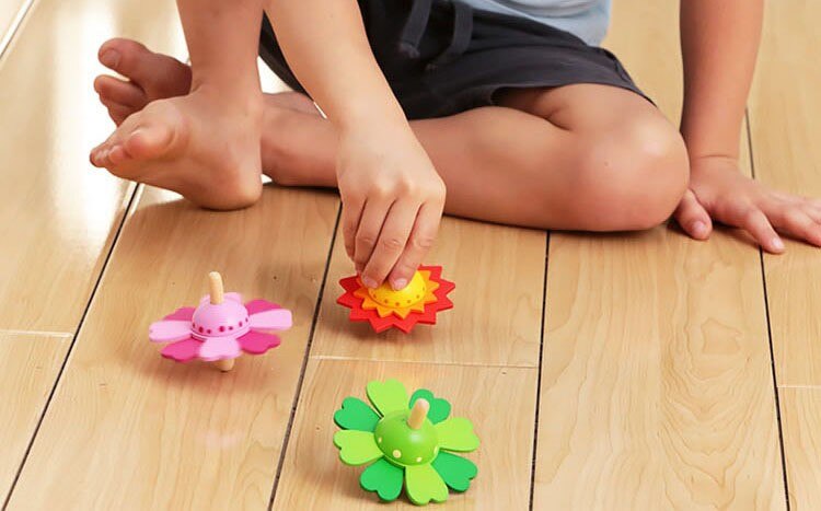 Wooden Flower Spinning Top